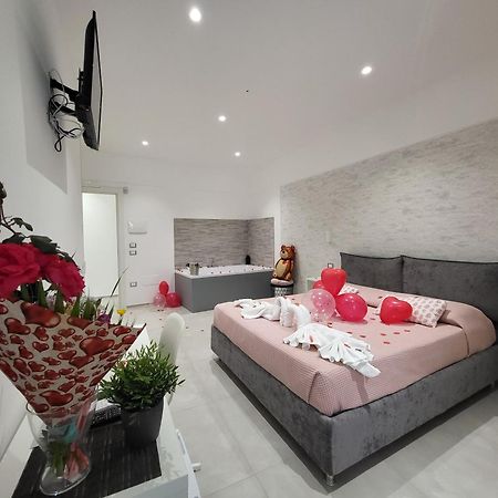 B&B Tra Le Vie Del Borgo Βιέστε Εξωτερικό φωτογραφία
