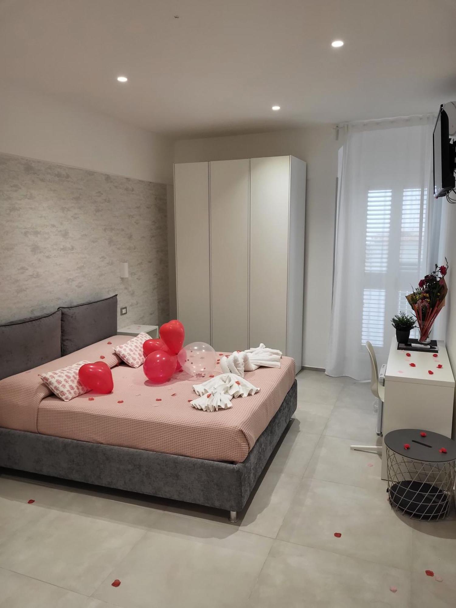B&B Tra Le Vie Del Borgo Βιέστε Εξωτερικό φωτογραφία